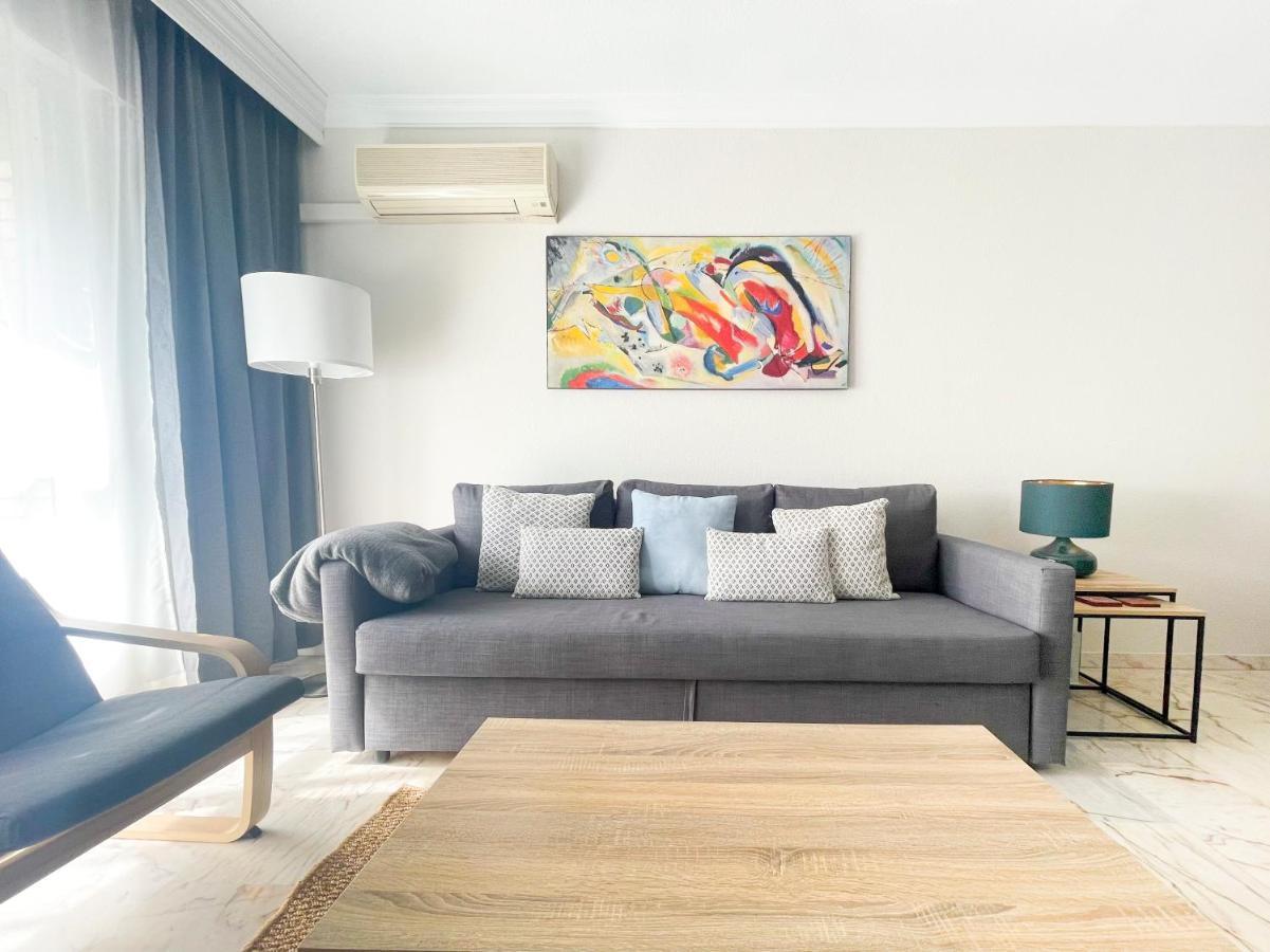 Holidays2Malaga Tomas De Echeverria 150 Mts To Beach & High Speed Wifi & Parking Apartment Exterior foto
