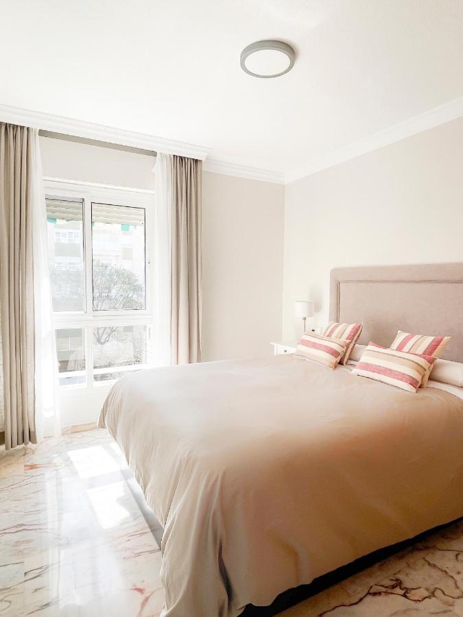 Holidays2Malaga Tomas De Echeverria 150 Mts To Beach & High Speed Wifi & Parking Apartment Exterior foto